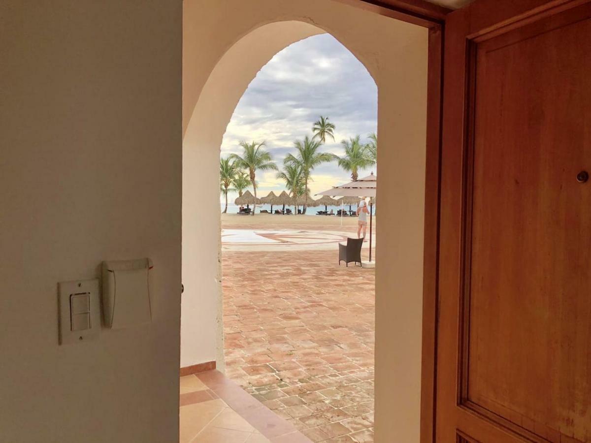 Beachfront Studio @Cadaquescaribe บายาฮิเบ ภายนอก รูปภาพ